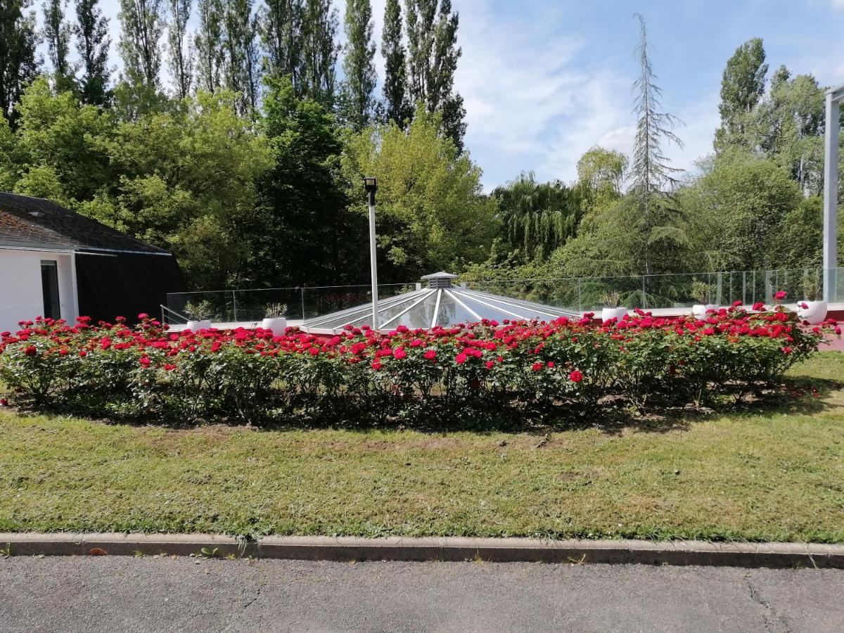 Chambre Independante Dans Un Parc Saint-Roch Buitenkant foto